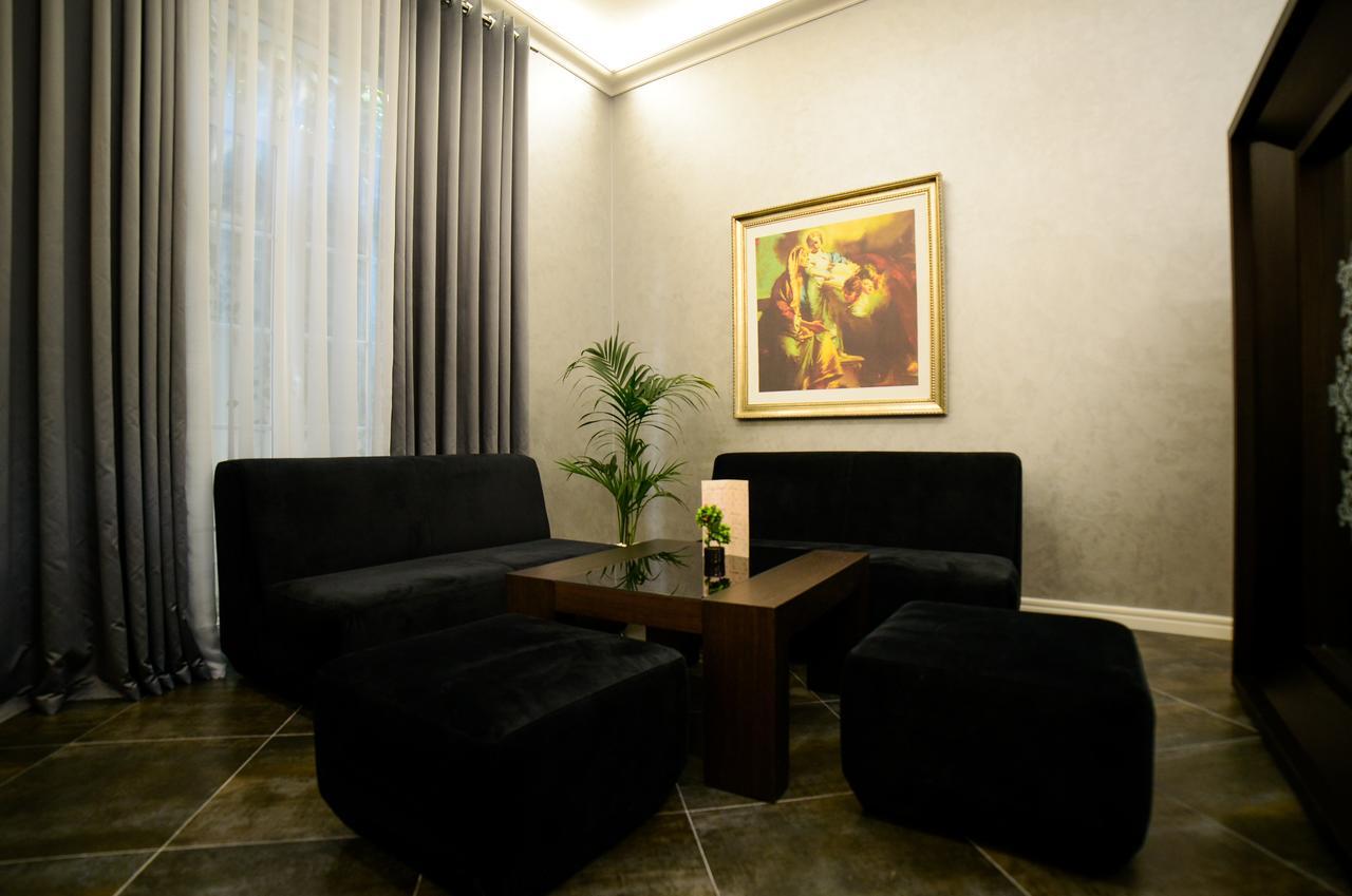 Hotel Vila Imperial Elbasan Exterior photo